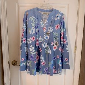 New Women’s long sleeve floral blouse
